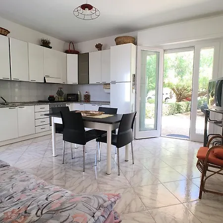 Rosita Villa